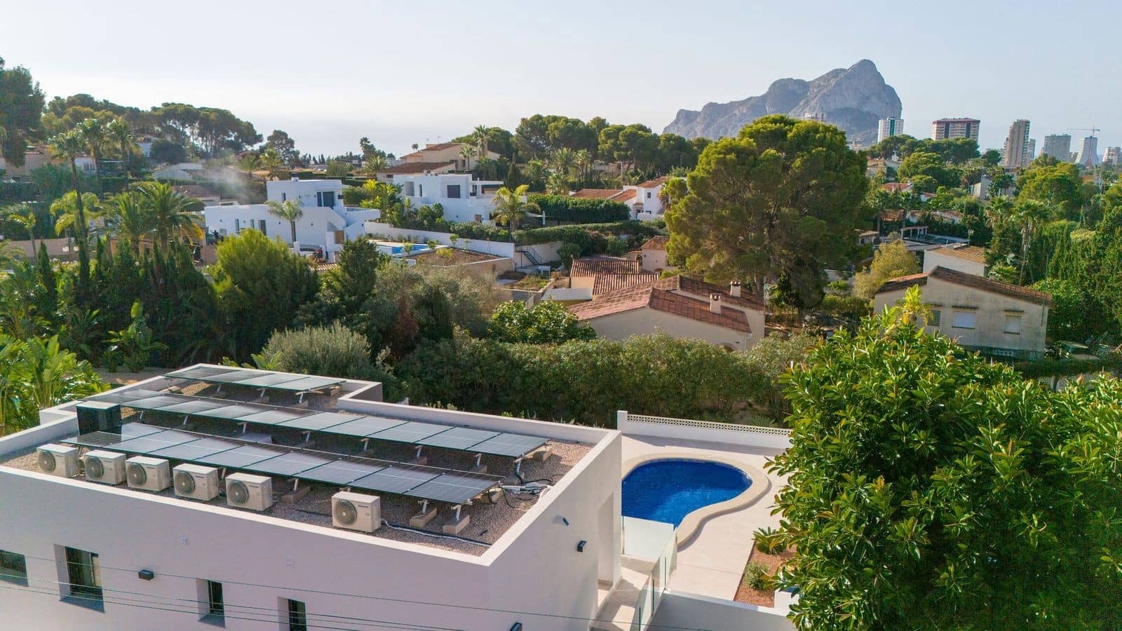 4 slaapkamer Villa te koop in Calpe / Calp met zwembad - € 840.000 (Ref: 9330536)