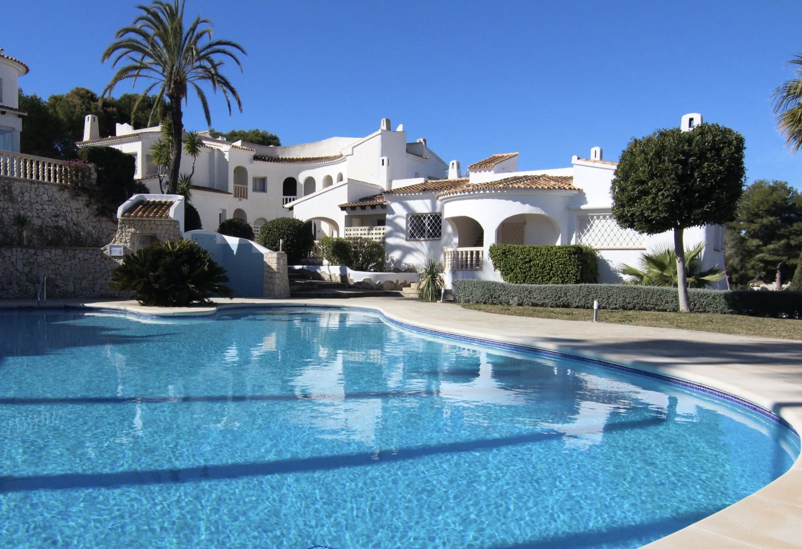 2 slaapkamer Halfvrijstaande villa te koop in Moraira met zwembad - € 329.000 (Ref: 9341078)