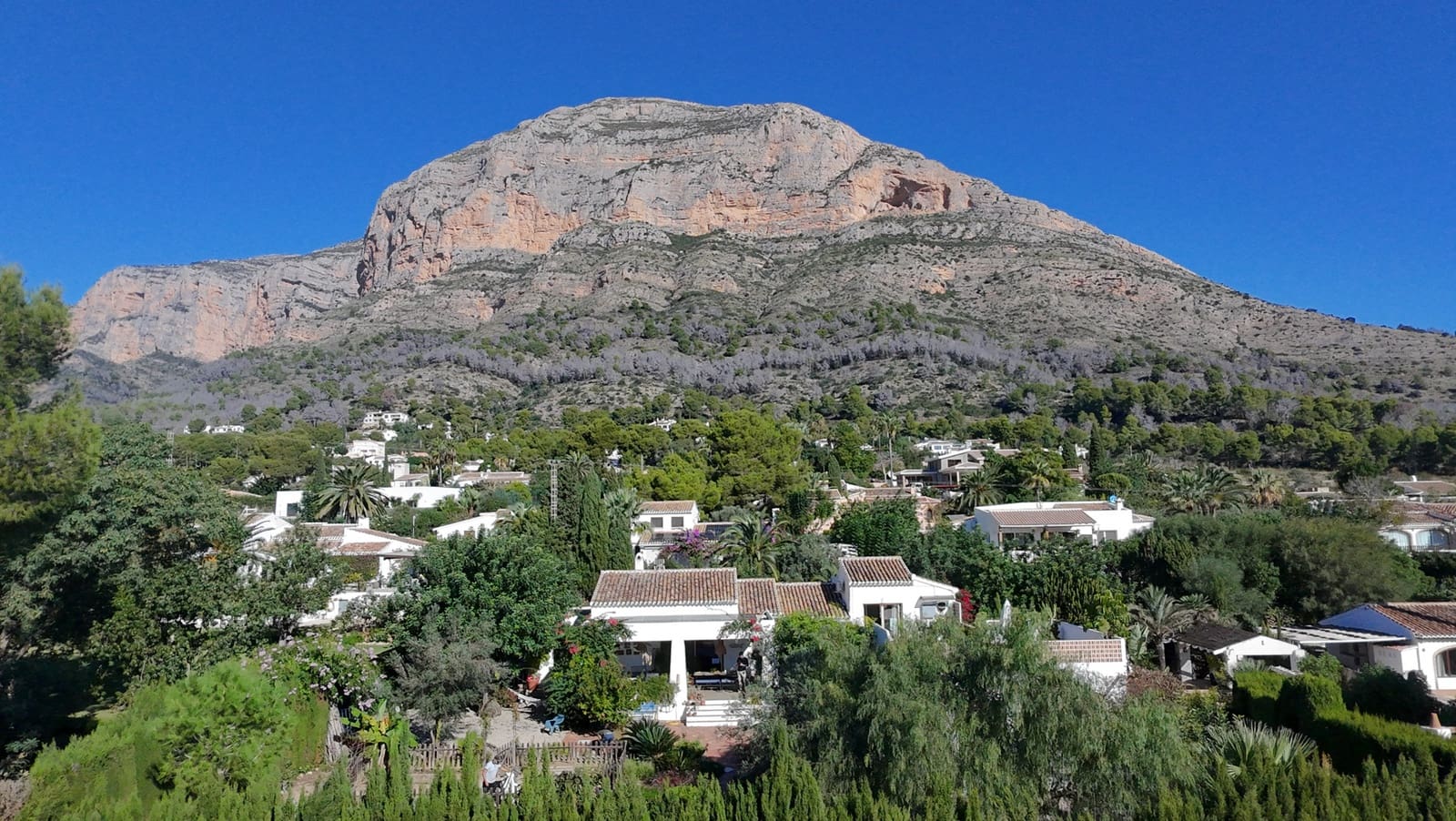 Chalet de 5 habitaciones en Javea / Xàbia en venta con piscina - 1.350.000 € (Ref: 9355774)