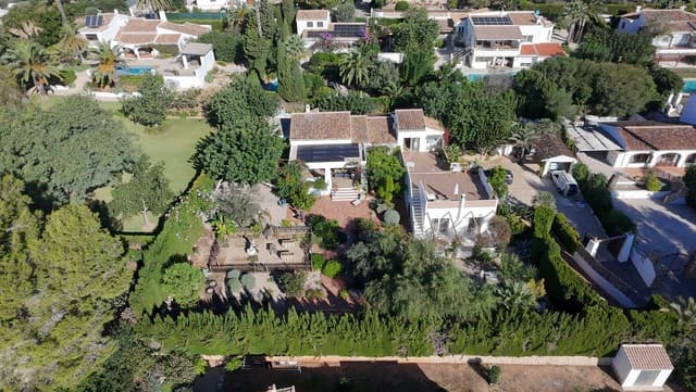 Chalet de 5 habitaciones en Centro ciudad, Javea / Xàbia en venta con piscina - 1.250.000 € (Ref: 9355774)