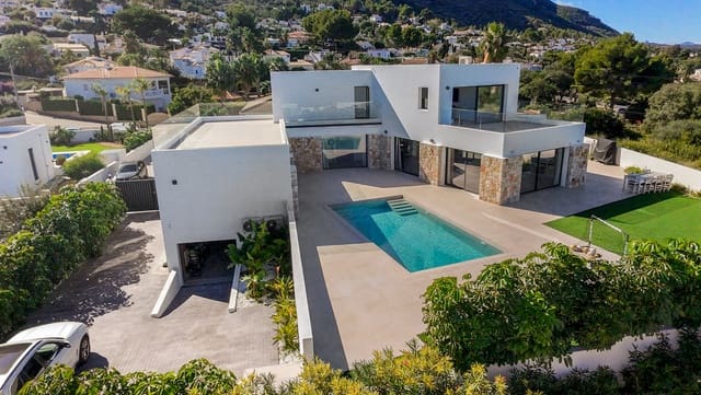 4 slaapkamer Villa te koop in Centro Urbano, Dénia met zwembad - € 1.795.000 (Ref: 9355775)