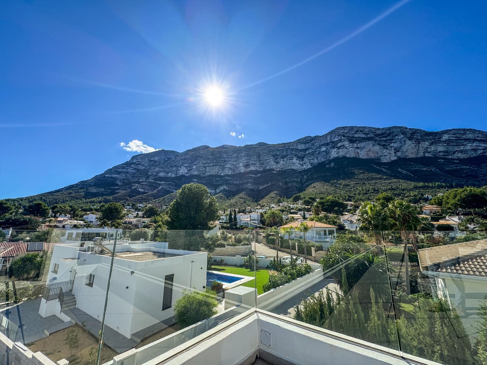 4 sypialnia Willa na sprzedaż w Denia z basenem - 1 795 000 € (Ref: 9355775)