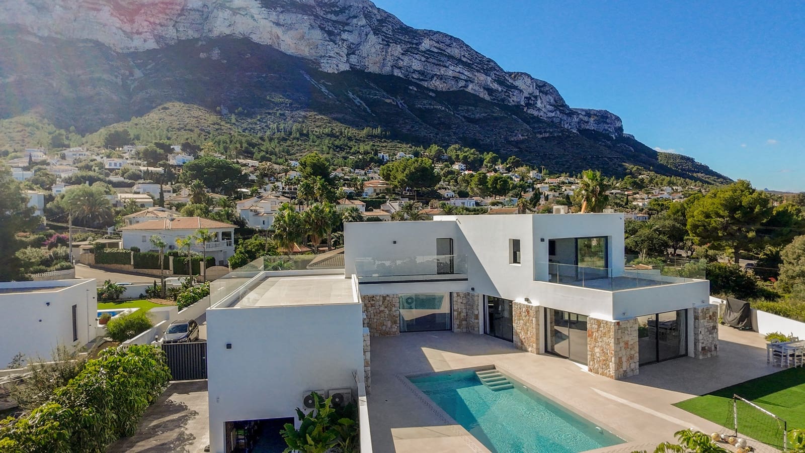 4 sypialnia Willa na sprzedaż w Denia z basenem - 1 649 000 € (Ref: 9355775)