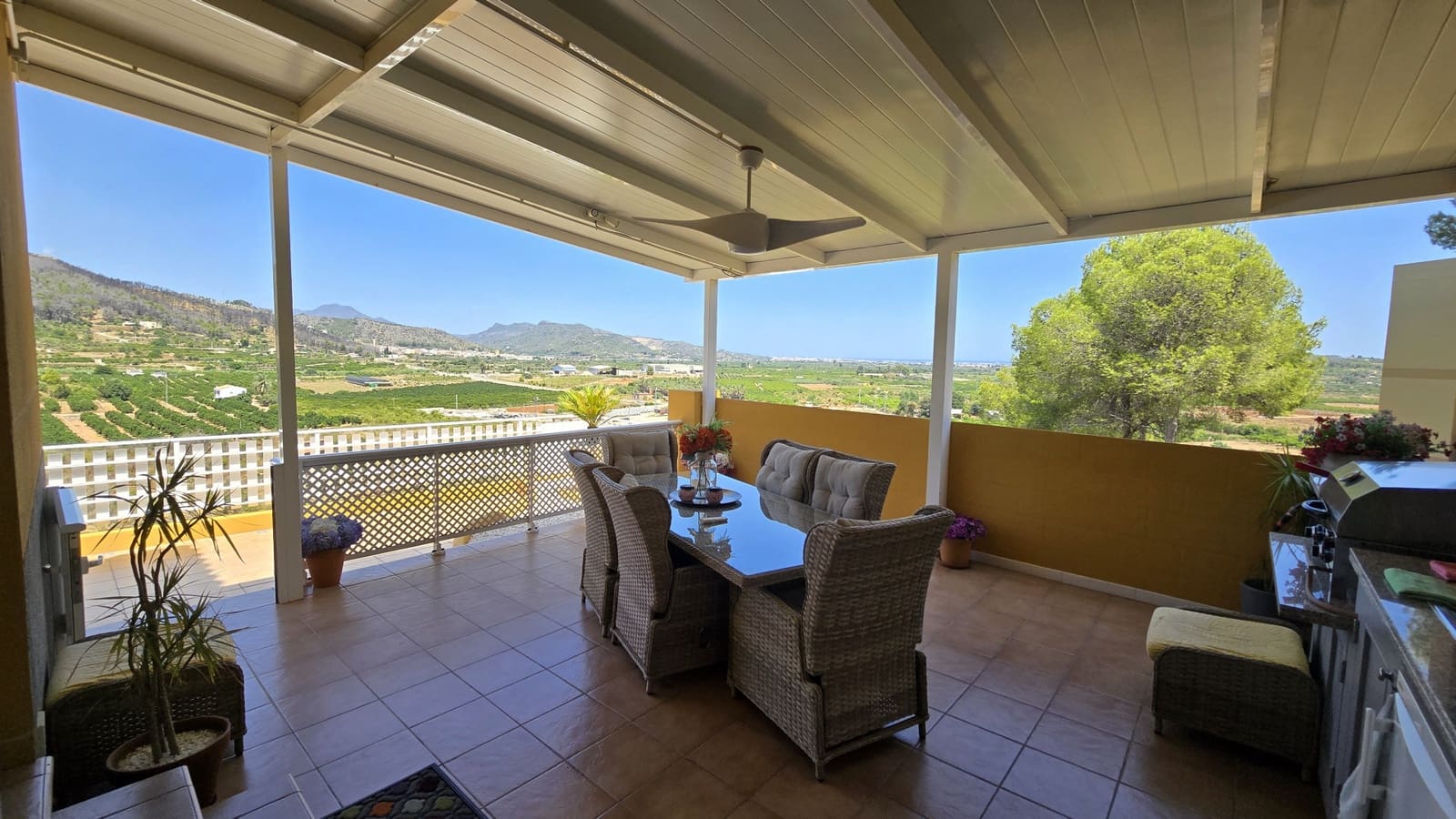 4 soveværelse Villa til salg i Ador med swimmingpool - € 420.000 (Ref: 9375207)