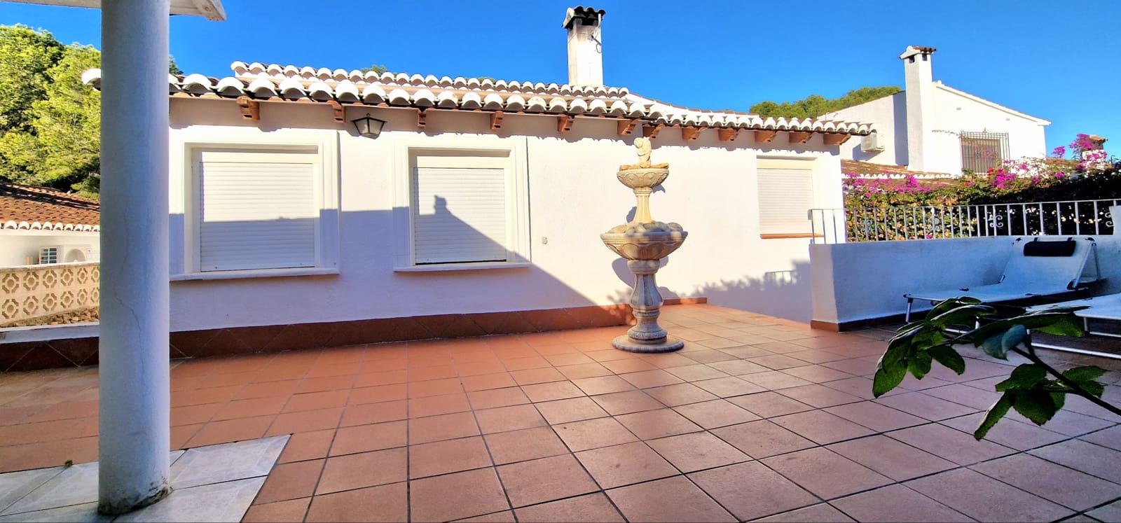 5 Zimmer Villa zu verkaufen in Moraira mit Pool - 380.000 € (Ref: 9382704)