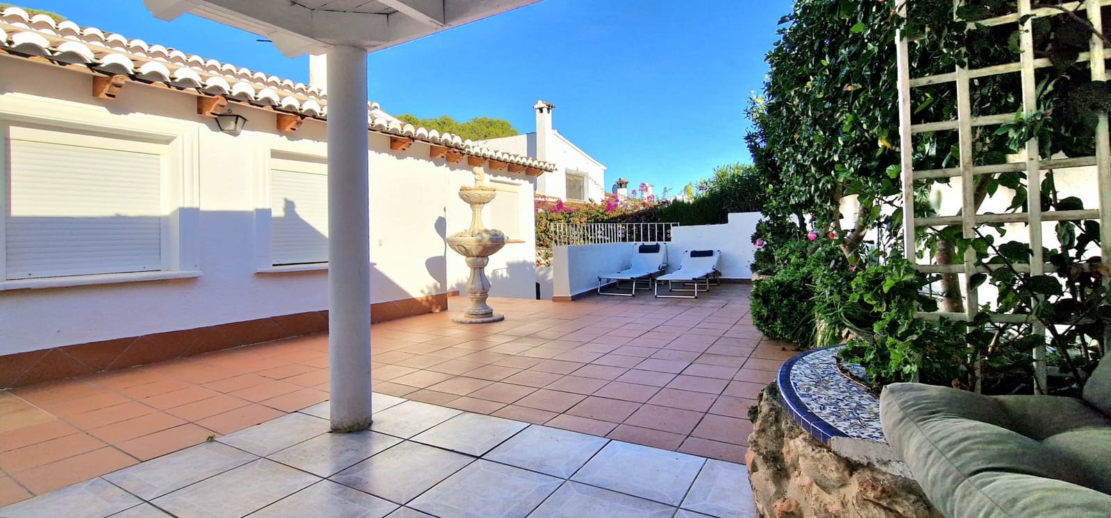 5 Zimmer Villa zu verkaufen in Moraira mit Pool - 380.000 € (Ref: 9382704)