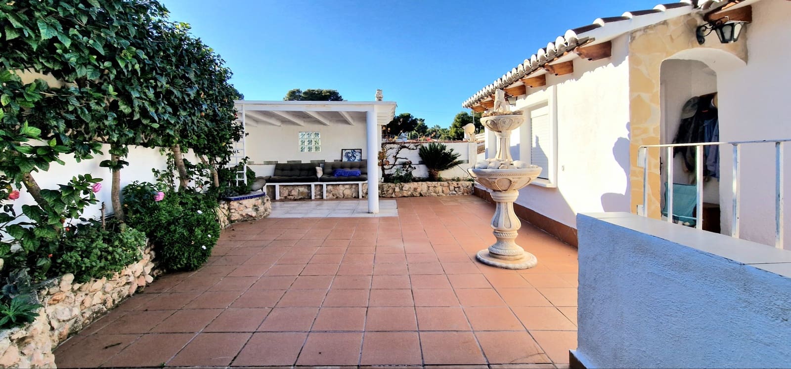 5 Zimmer Villa zu verkaufen in Moraira mit Pool - 380.000 € (Ref: 9382704)