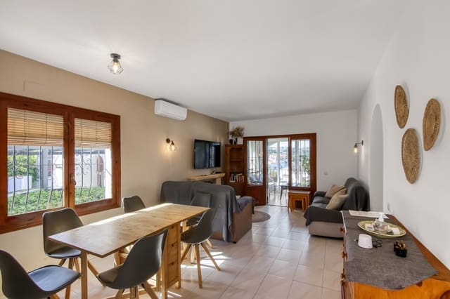 5 chambre Villa/Maison à vendre à Casco Urbano, Teulada-Moraira avec piscine - 475 000 € (Ref: 9385457)