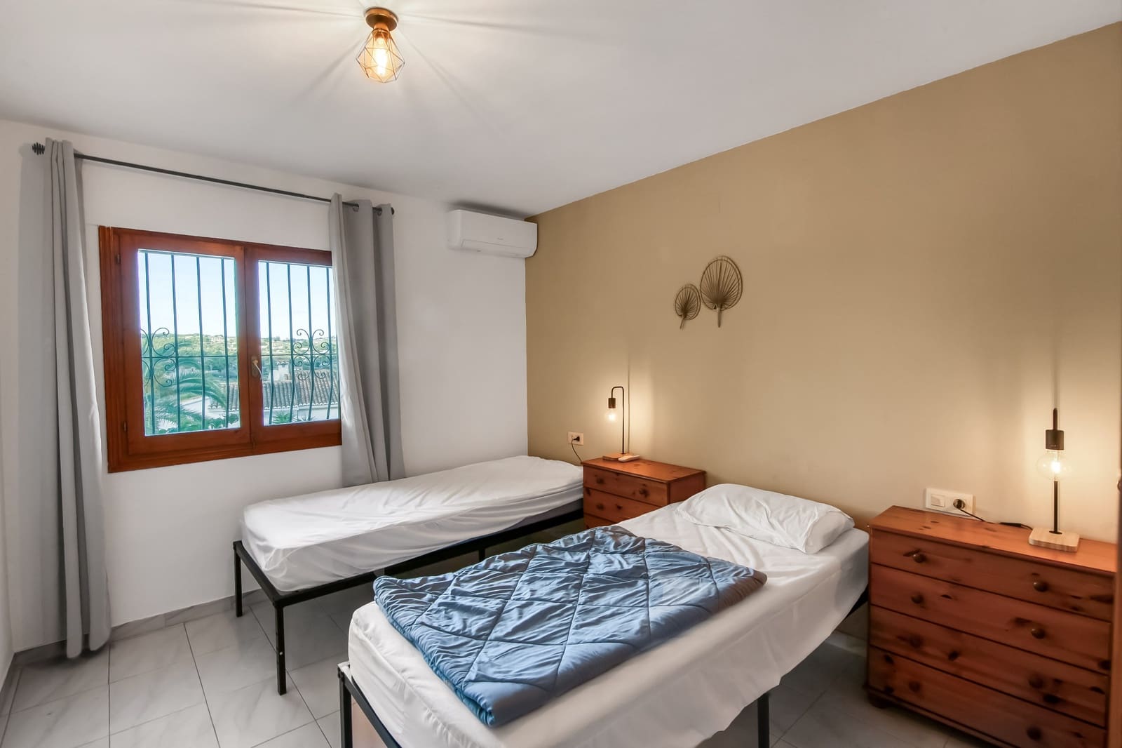 5 chambre Villa/Maison à vendre à Moraira avec piscine - 475 000 € (Ref: 9385457)