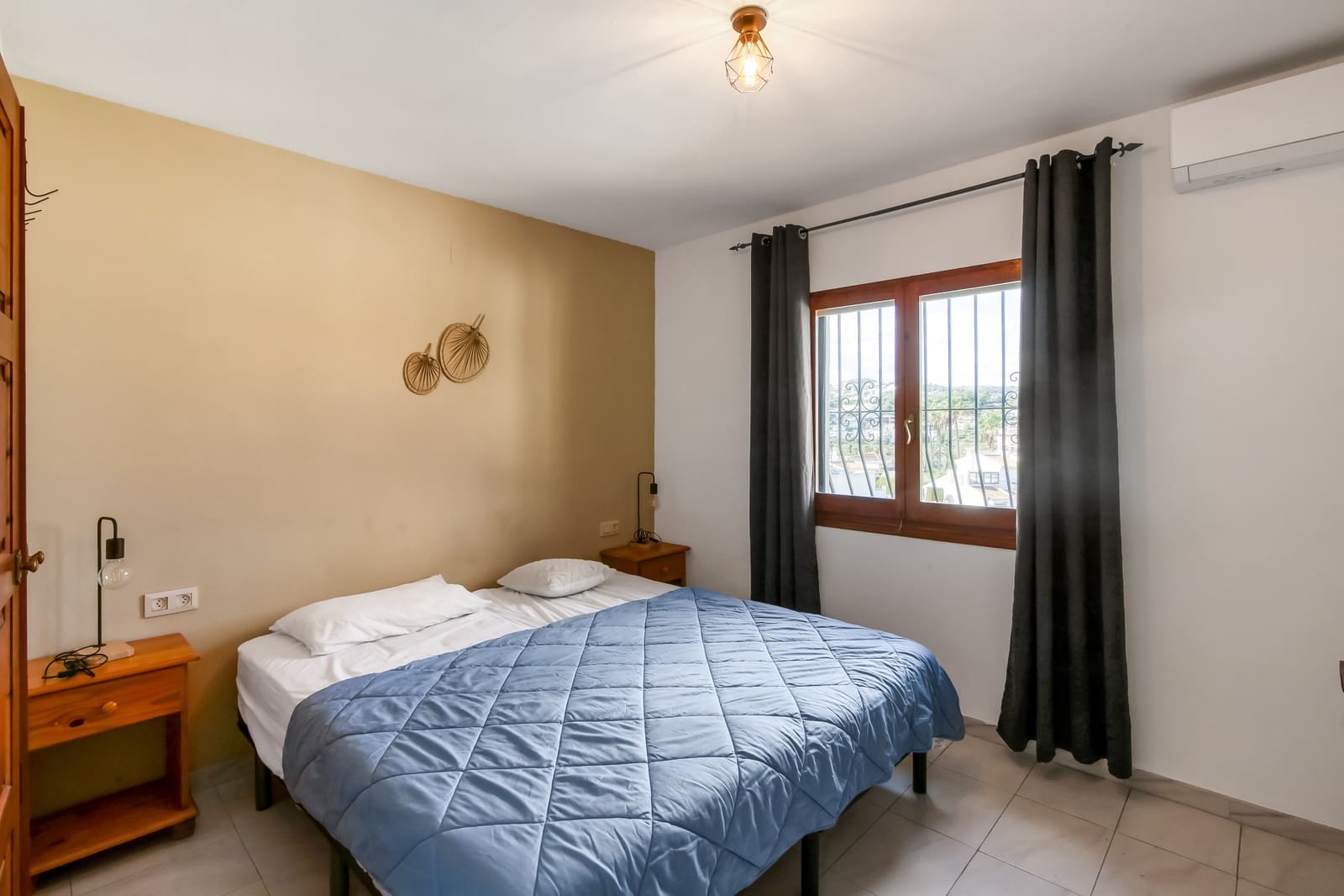 5 chambre Villa/Maison à vendre à Moraira avec piscine - 475 000 € (Ref: 9385457)