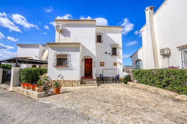 5 chambre Villa/Maison à vendre à Casco Urbano, Teulada-Moraira avec piscine - 475 000 € (Ref: 9385457)