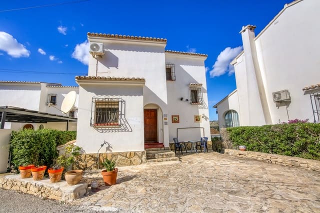 5 chambre Villa/Maison à vendre à Casco Urbano, Teulada-Moraira avec piscine - 475 000 € (Ref: 9385457)
