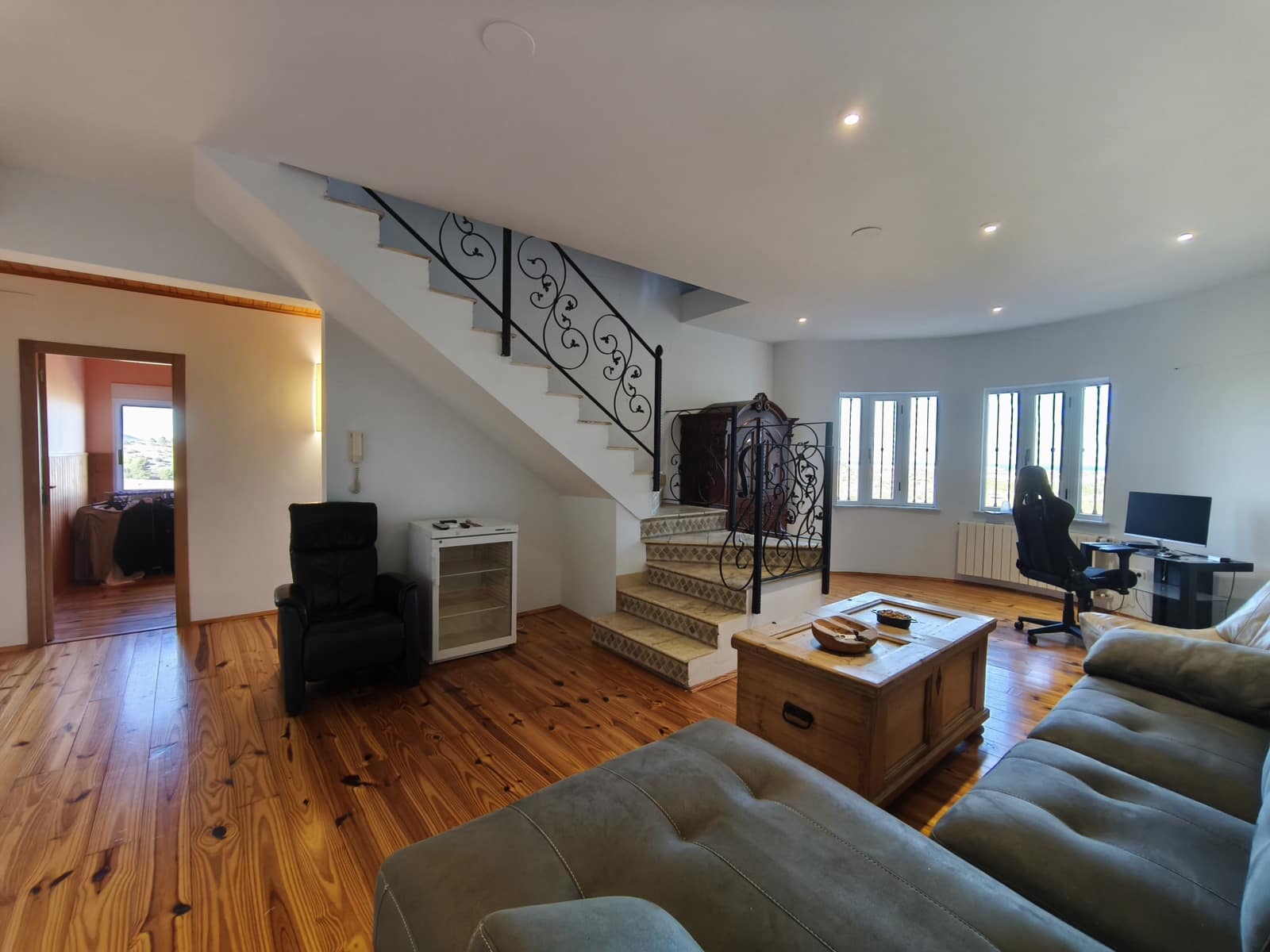 4 Zimmer Villa zu verkaufen in Oliva mit Pool - 495.000 € (Ref: 9385458)