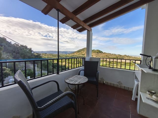 4 Zimmer Villa zu verkaufen in Oliva mit Pool - 495.000 € (Ref: 9385458)