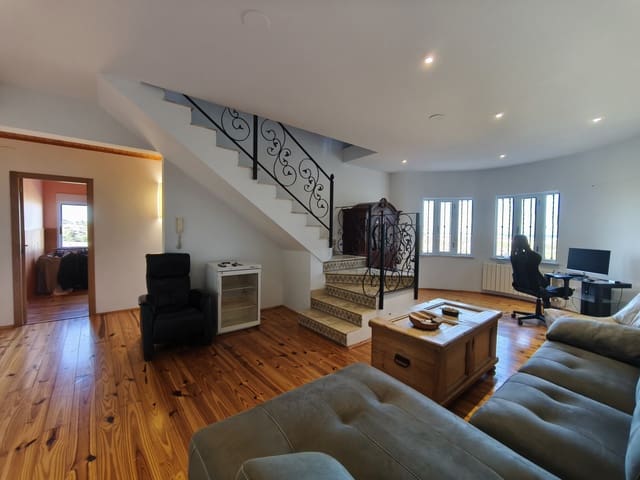 4 soveværelse Villa til salg i Oliva med swimmingpool - € 495.000 (Ref: 9385458)