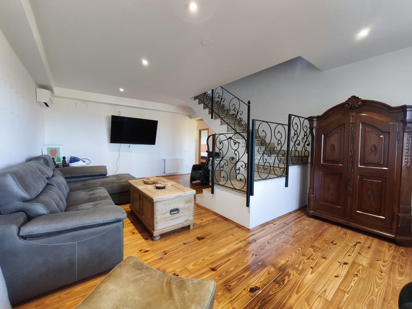 4 Zimmer Villa zu verkaufen in Oliva mit Pool - 495.000 € (Ref: 9385458)