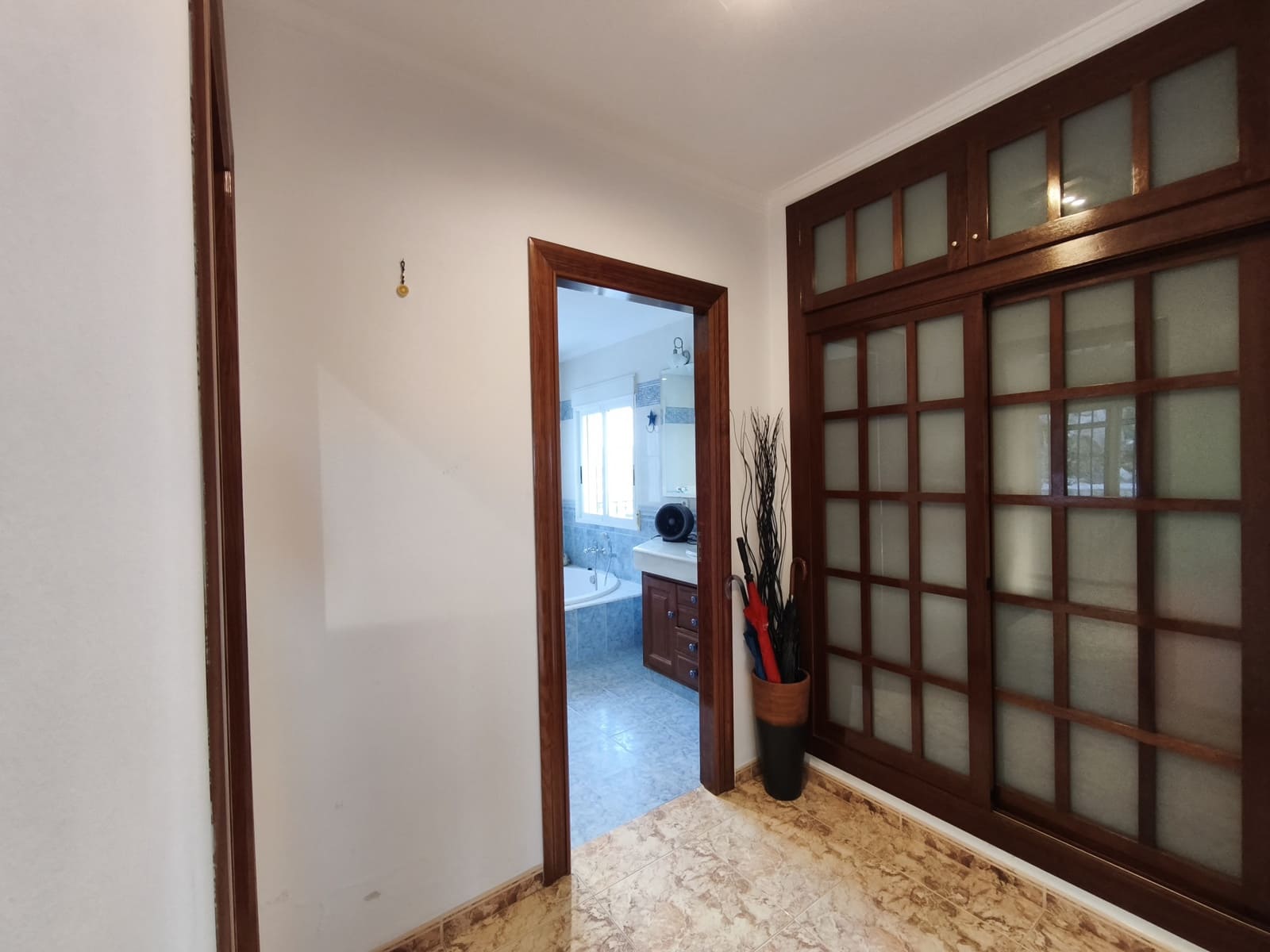 4 Zimmer Villa zu verkaufen in Oliva mit Pool - 495.000 € (Ref: 9385458)