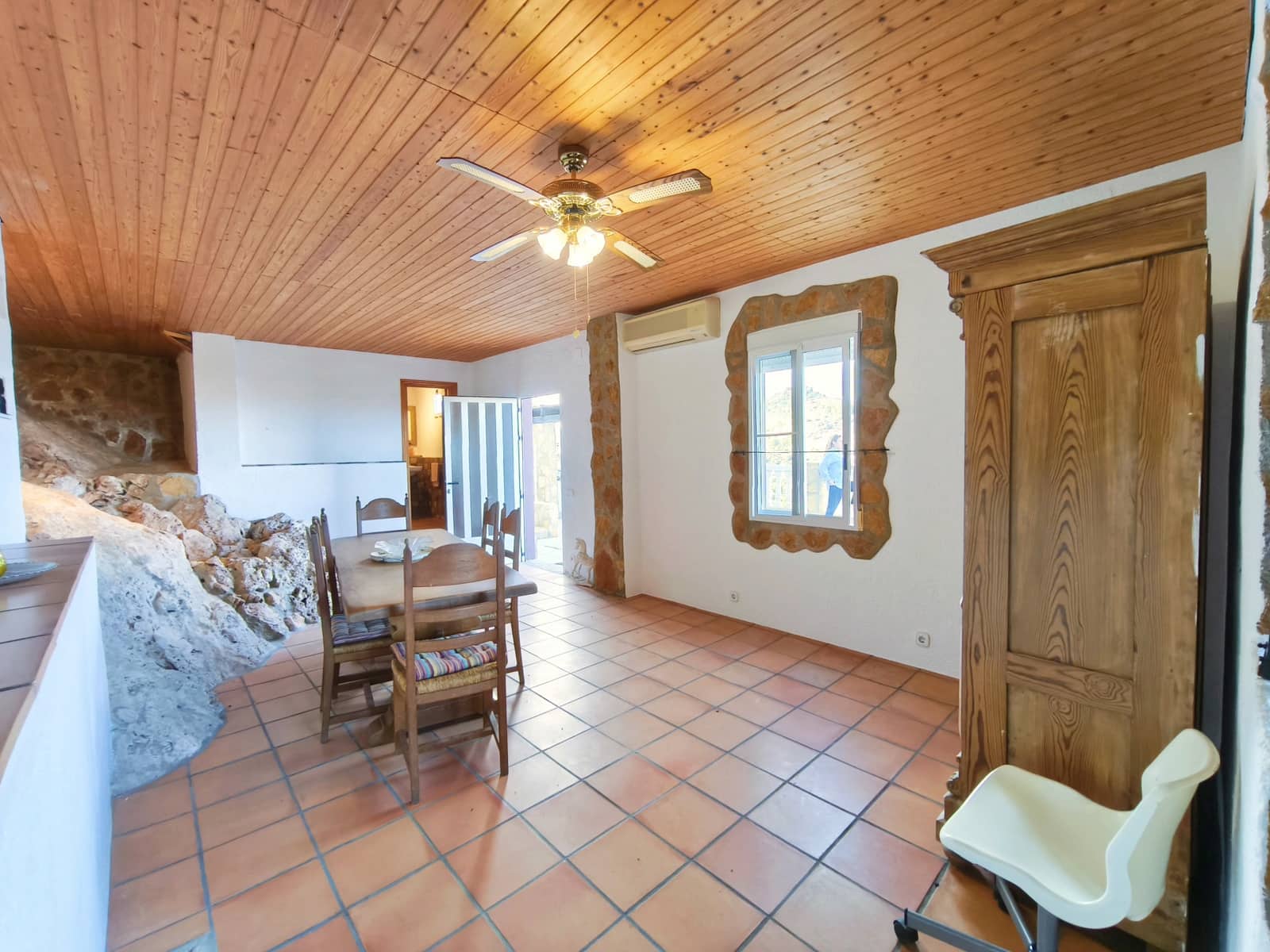 4 Zimmer Villa zu verkaufen in Oliva mit Pool - 495.000 € (Ref: 9385458)