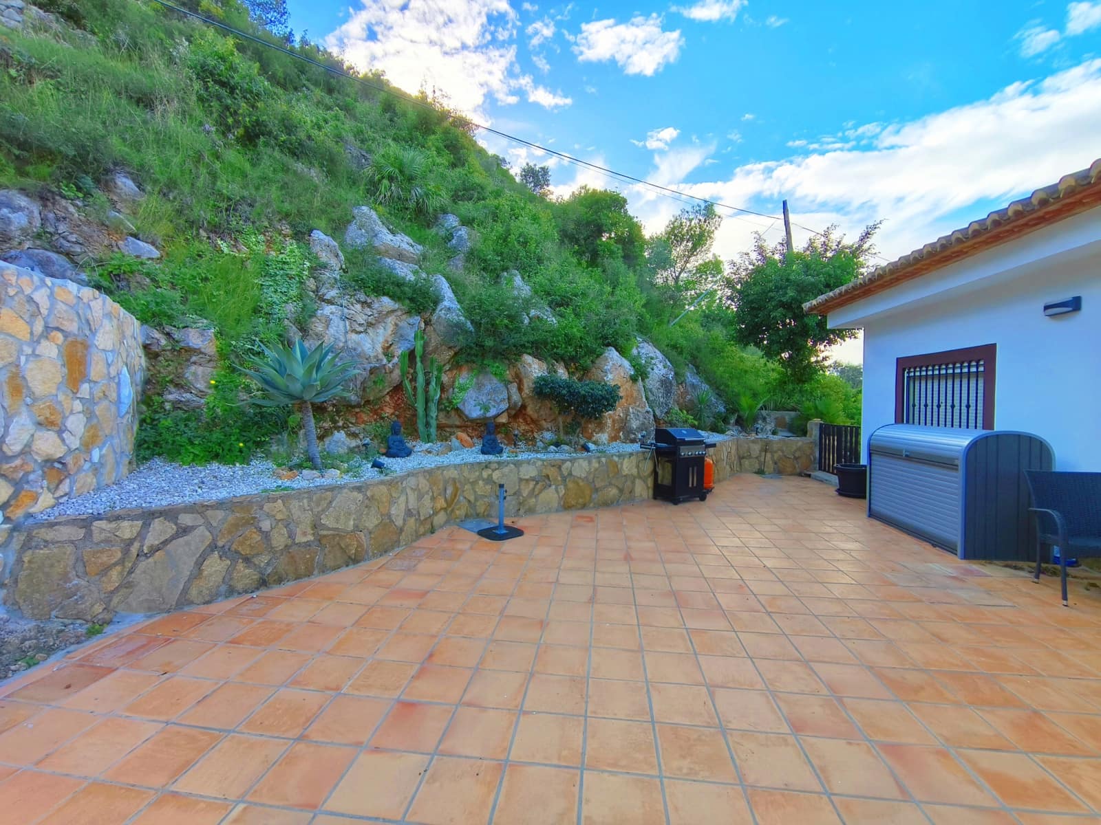 4 Zimmer Villa zu verkaufen in Oliva mit Pool - 495.000 € (Ref: 9385458)