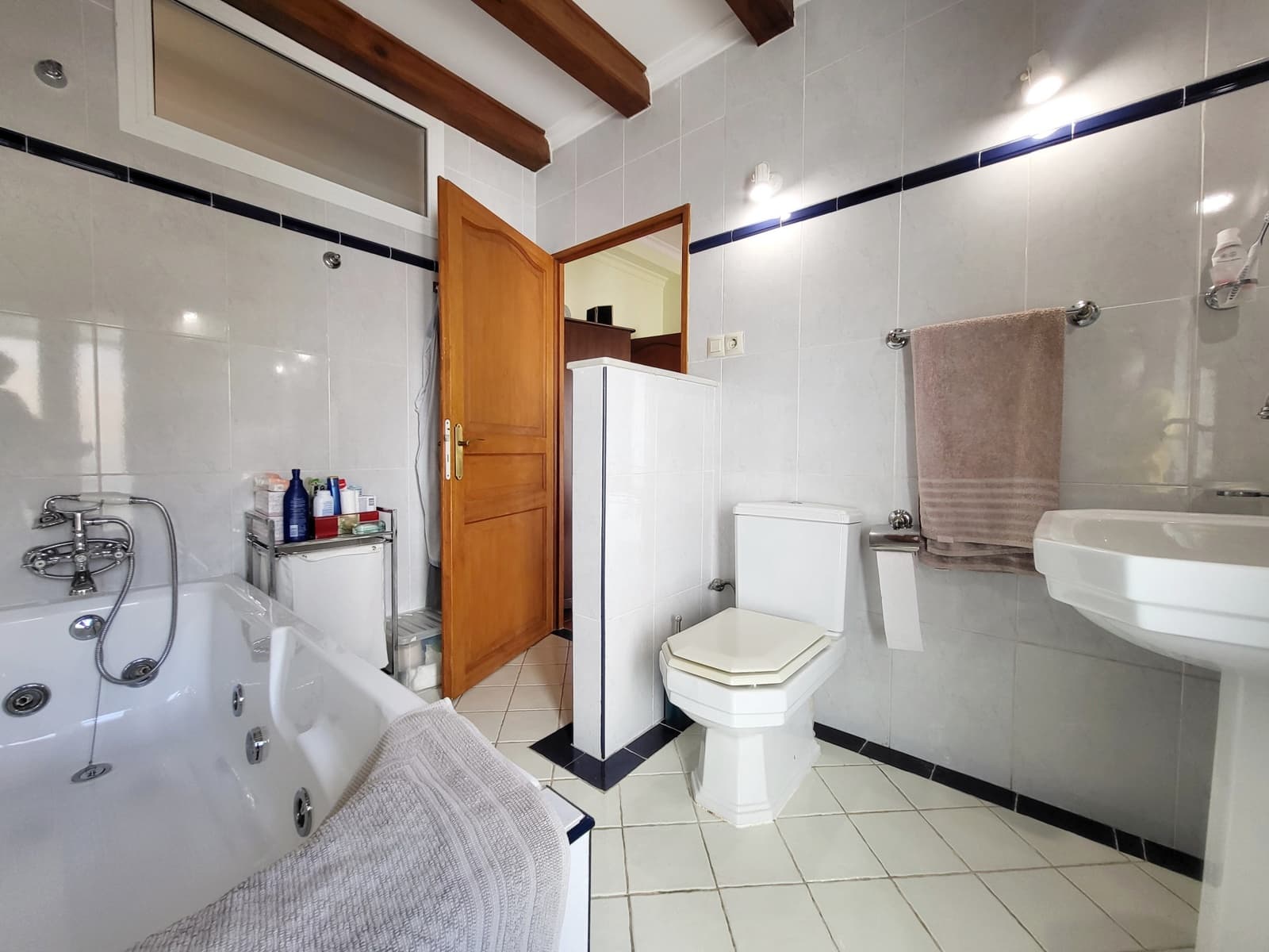 4 bedroom Townhouse for sale in Almoines with pool - € 320,000 (Ref: 9387804)