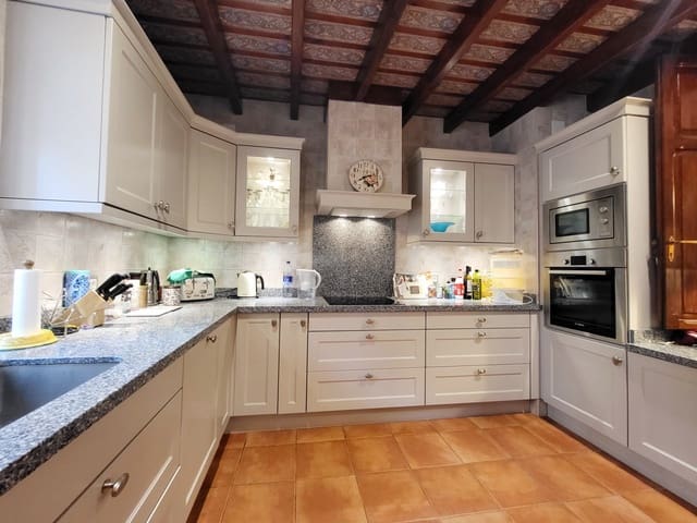 4 bedroom Townhouse for sale in Almoines with pool - € 320,000 (Ref: 9387804)