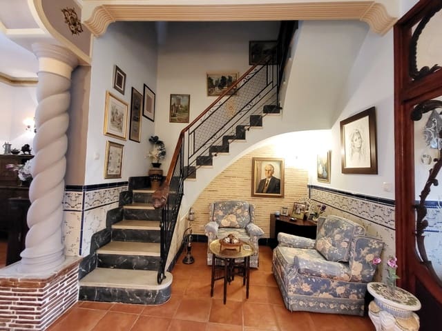 4 bedroom Townhouse for sale in Almoines with pool - € 320,000 (Ref: 9387804)