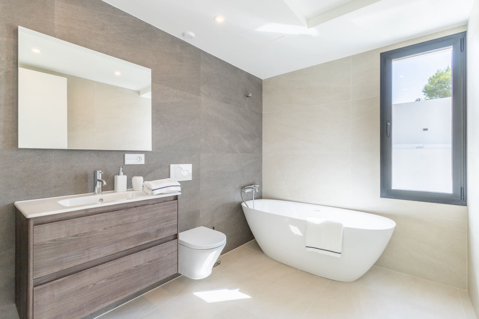 3 sypialnia Willa na sprzedaż w Javea / Xabia z basenem - 1 350 000 € (Ref: 9387805)