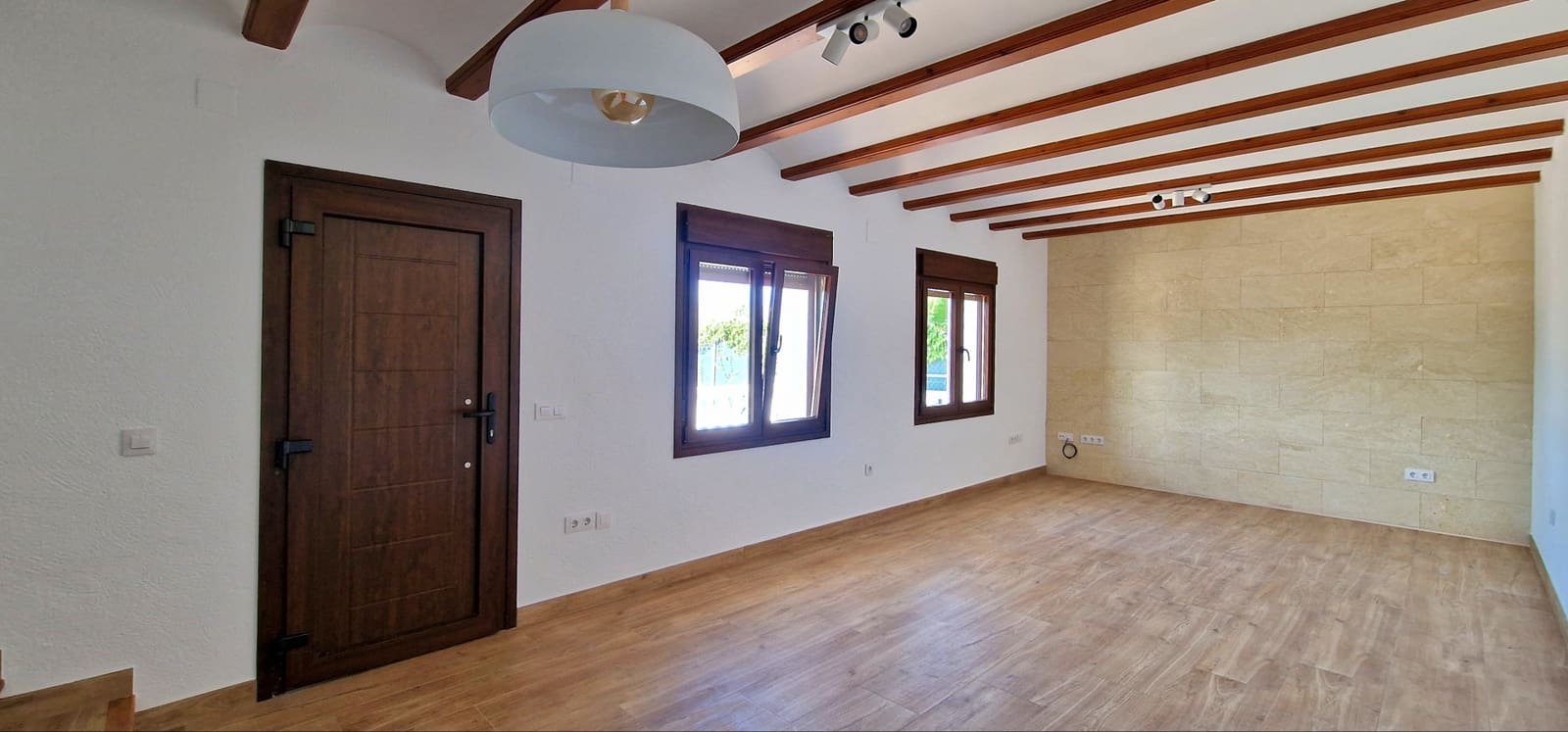 3 soveværelse Villa til leje i Teulada - € 1.650 (Ref: 9395909)