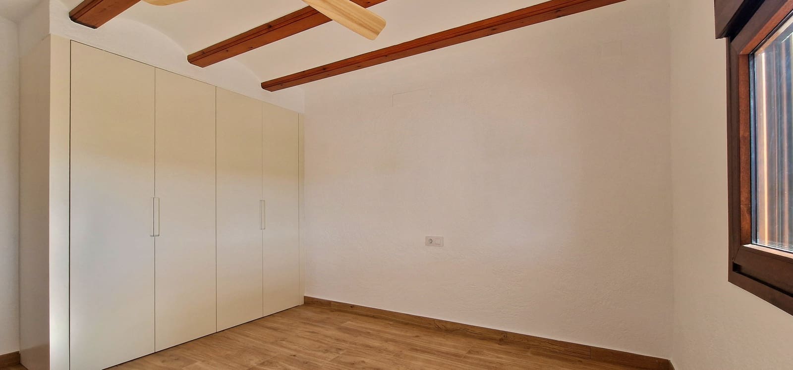 3 soveværelse Villa til leje i Teulada - € 1.650 (Ref: 9395909)