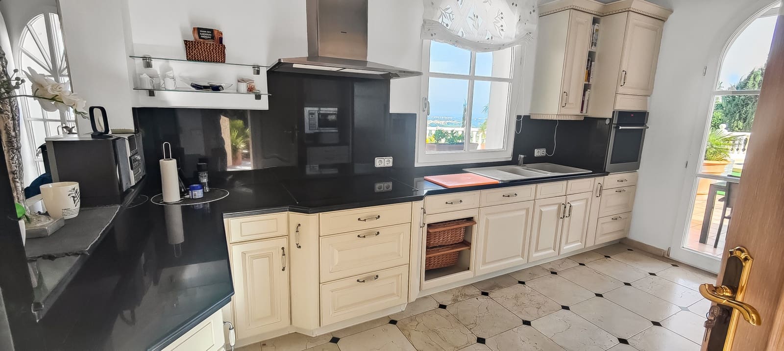 5 sypialnia Willa na sprzedaż w Javea / Xabia z basenem - 1 499 000 € (Ref: 9400795)