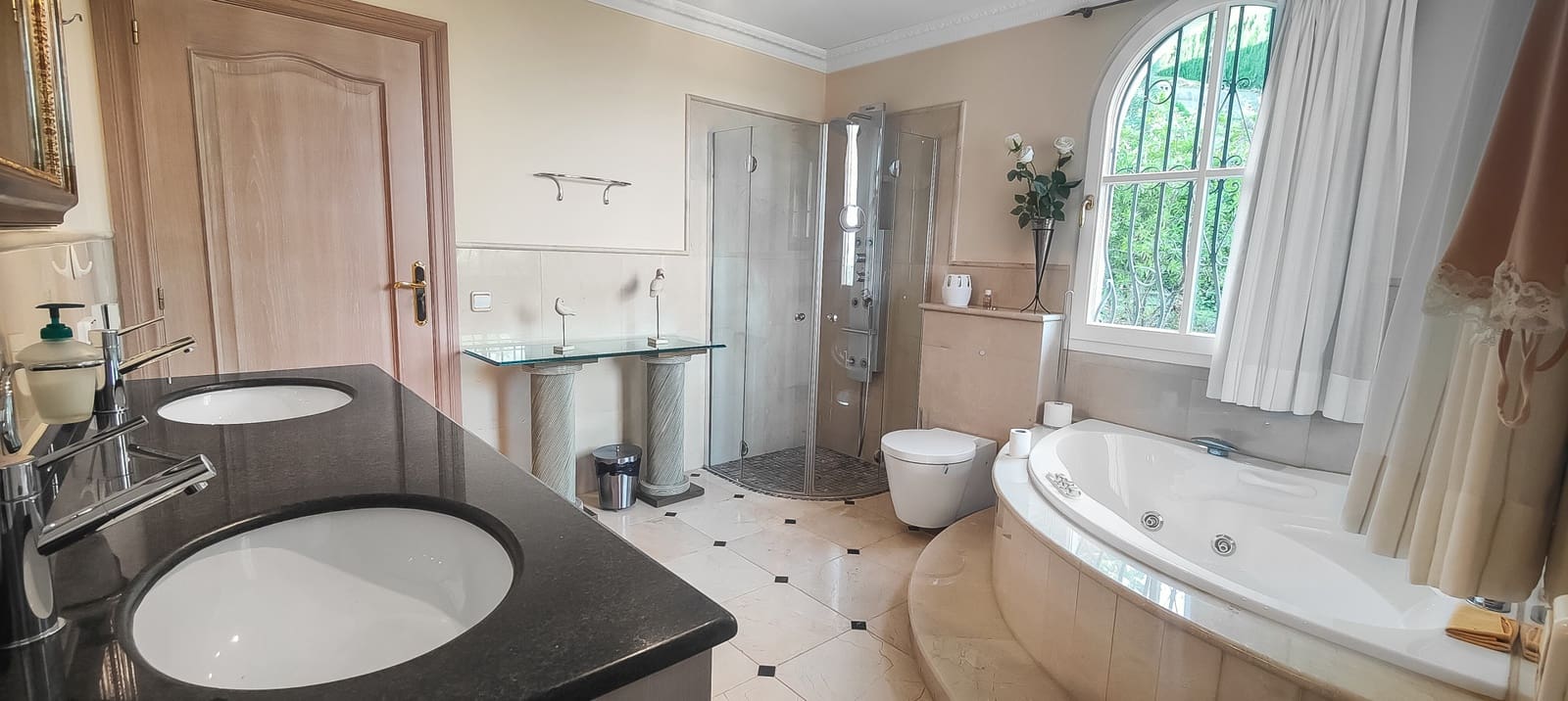 5 sypialnia Willa na sprzedaż w Javea / Xabia z basenem - 1 499 000 € (Ref: 9400795)