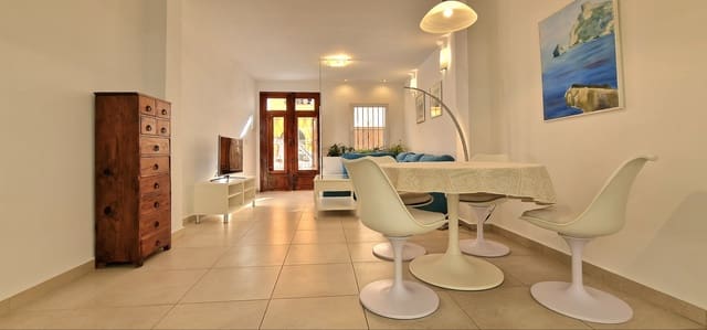 5 soverom Hus til salgs i Teulada Pueblo, Teulada-Moraira - € 380 000 (Ref: 9410887)