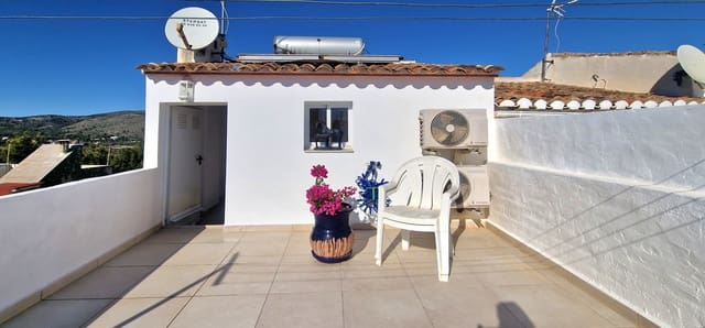 5 soverom Hus til salgs i Teulada Pueblo, Teulada-Moraira - € 380 000 (Ref: 9410887)