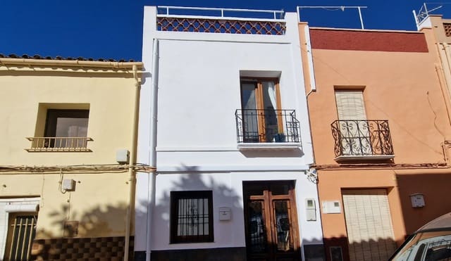 5 soverom Hus til salgs i Teulada Pueblo, Teulada-Moraira - € 380 000 (Ref: 9410887)