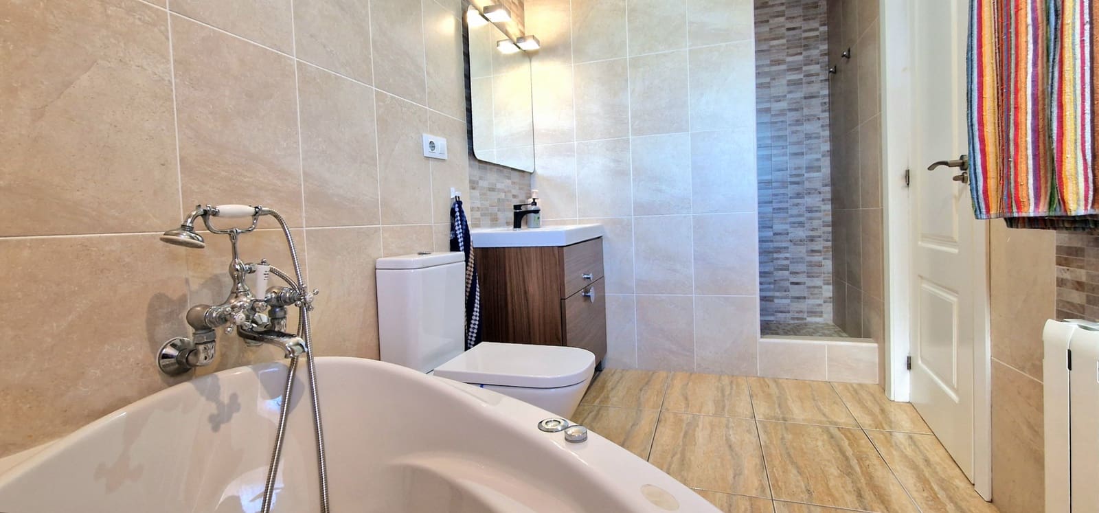 2 bedroom Villa for rent in Benitachell / Benitatxell with pool - € 1,300 (Ref: 9410888)