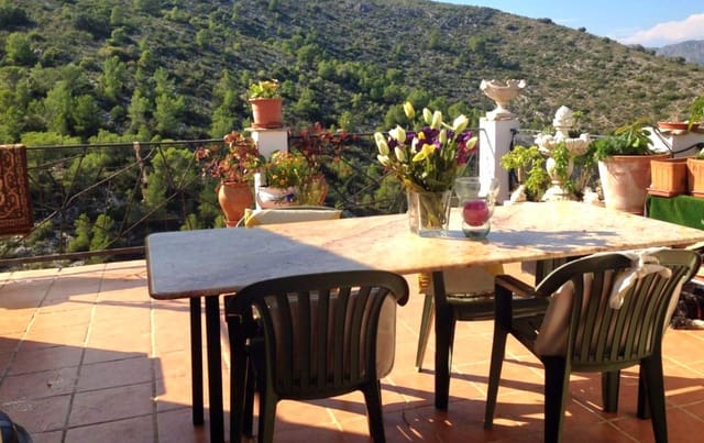 5 soveværelse Villa til salg i Monte Solana, Pedreguer med swimmingpool - € 730.000 (Ref: 9413960)