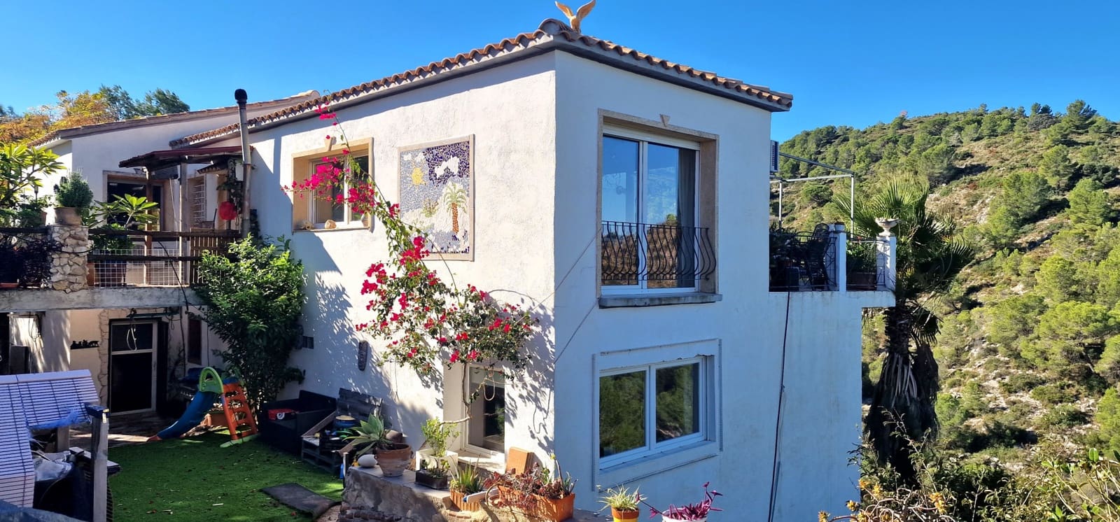 5 soveværelse Villa til salg i Monte Solana med swimmingpool - € 730.000 (Ref: 9413960)