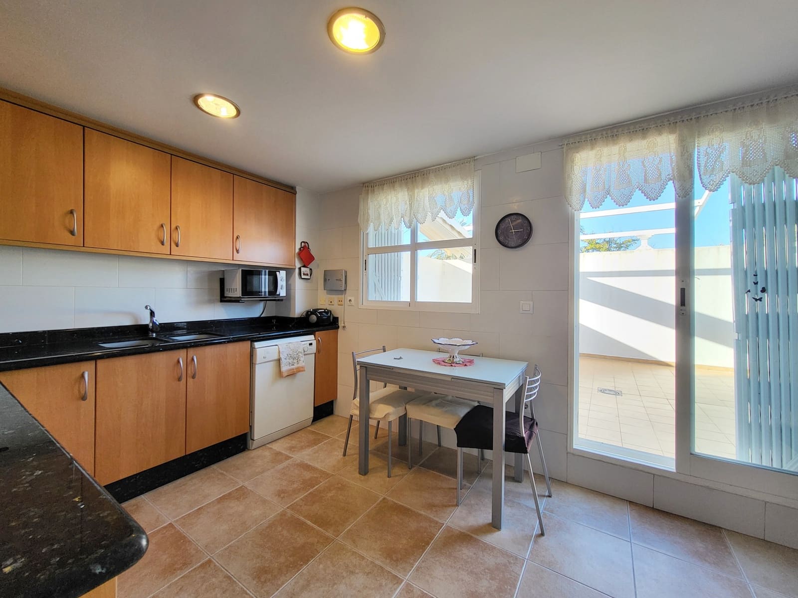 4 chambre Maison de Ville à vendre à Palmera - 295 000 € (Ref: 9427099)