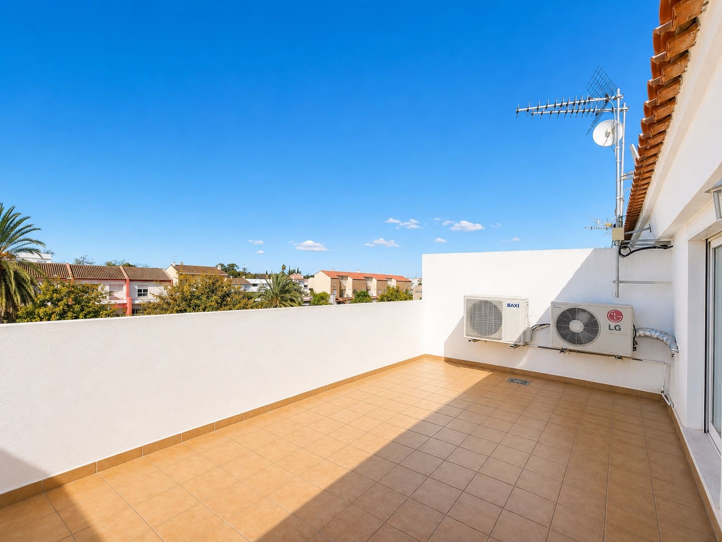 Casa de 4 habitaciones en Palmera en venta - 295.000 € (Ref: 9427099)