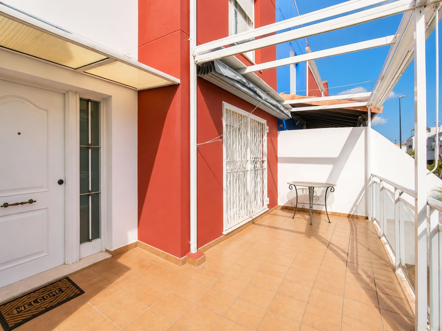 Casa de 4 habitaciones en Palmera en venta - 295.000 € (Ref: 9427099)