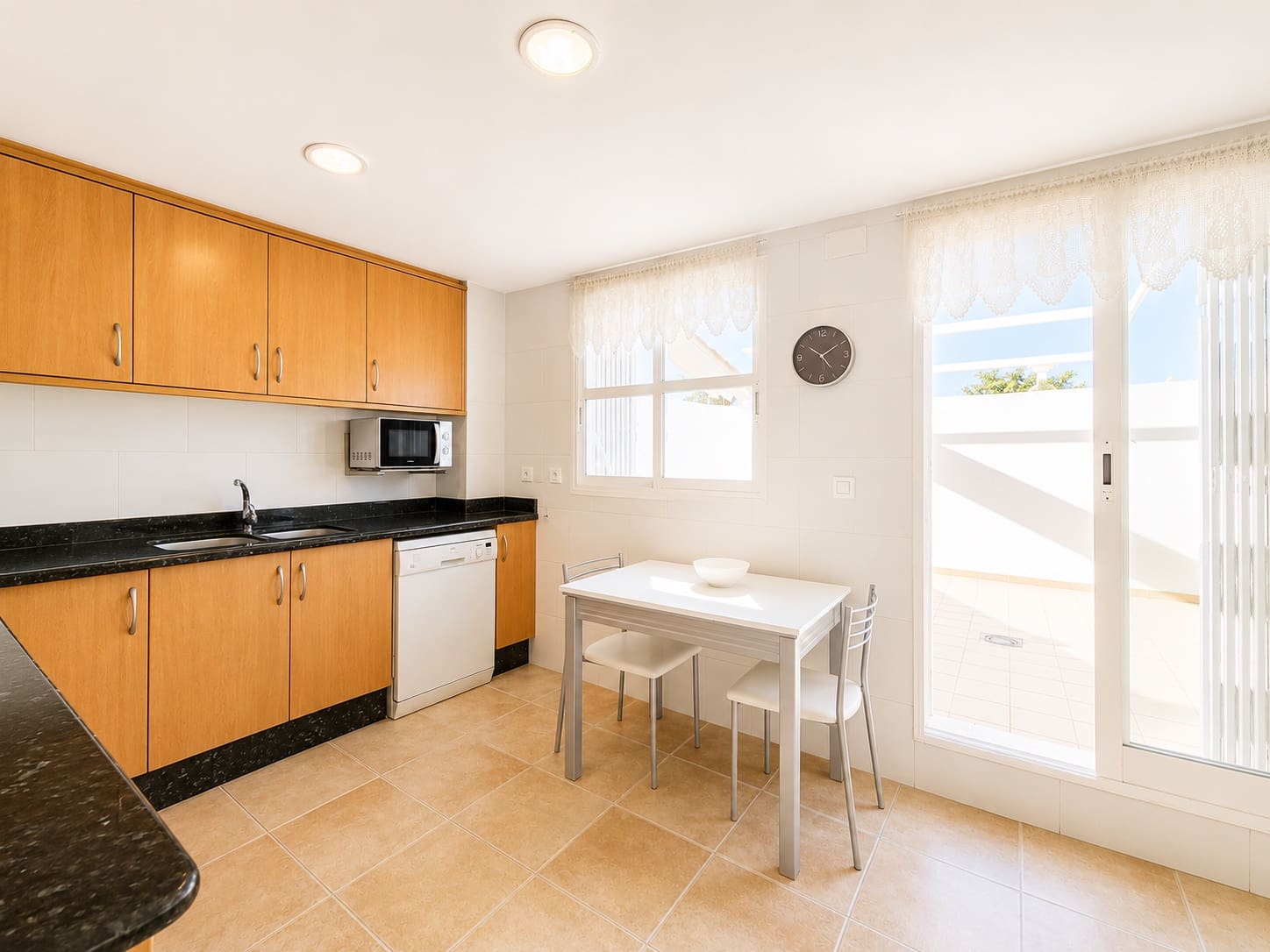 Casa de 4 habitaciones en Palmera en venta - 295.000 € (Ref: 9427099)