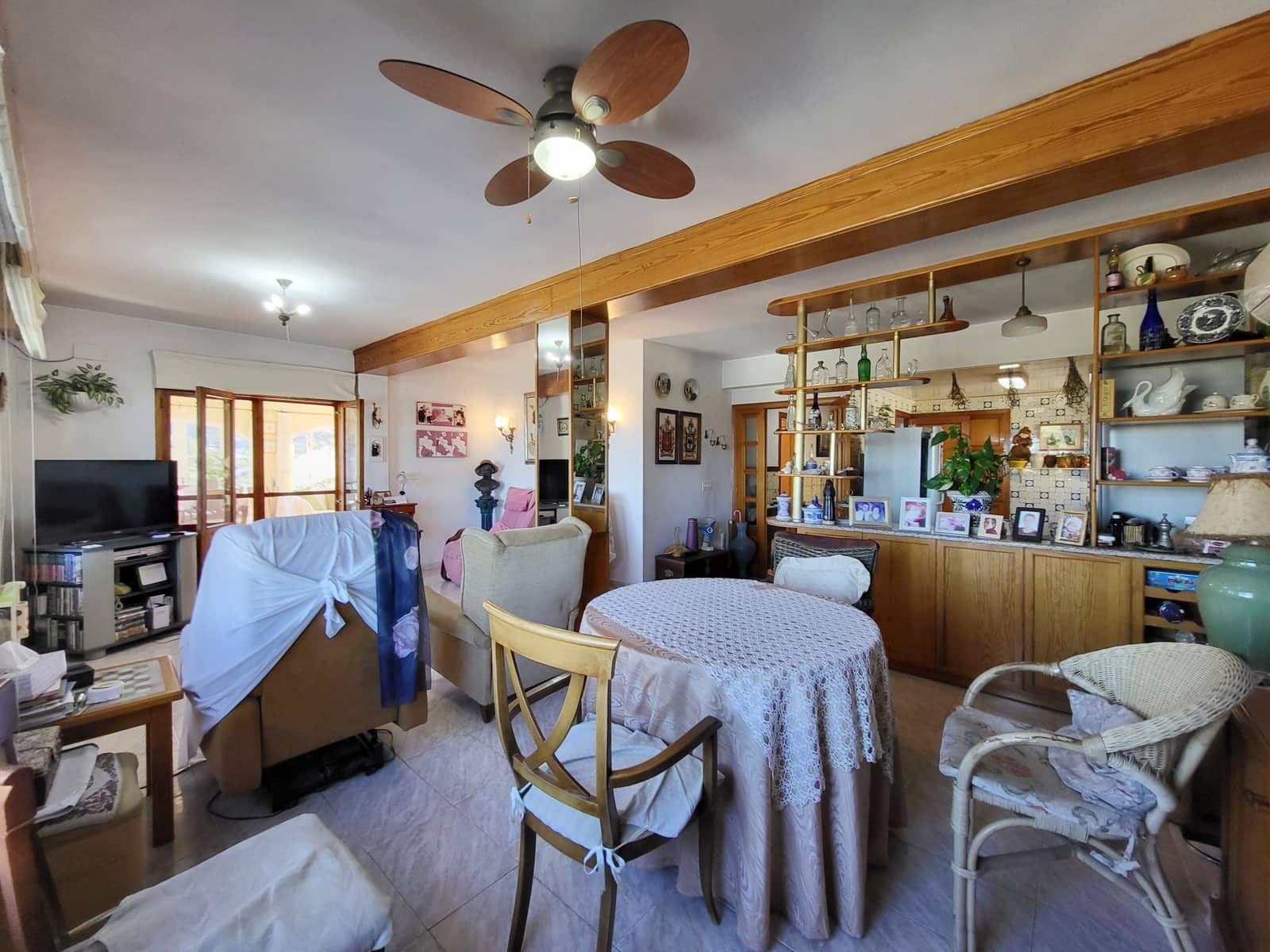 5 bedroom Villa for sale in Potries with pool - € 440,000 (Ref: 9430995)