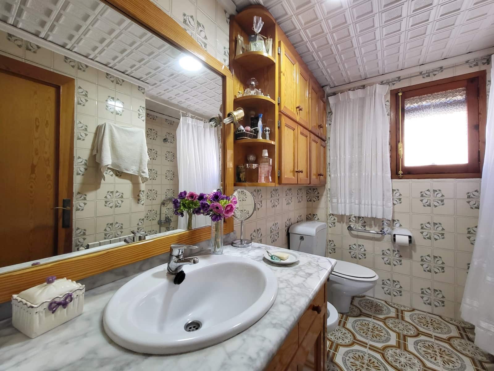 5 bedroom Villa for sale in Potries with pool - € 440,000 (Ref: 9430995)