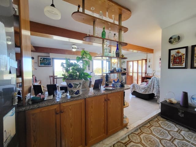 5 bedroom Villa for sale in Potríes with pool - € 440,000 (Ref: 9430995)