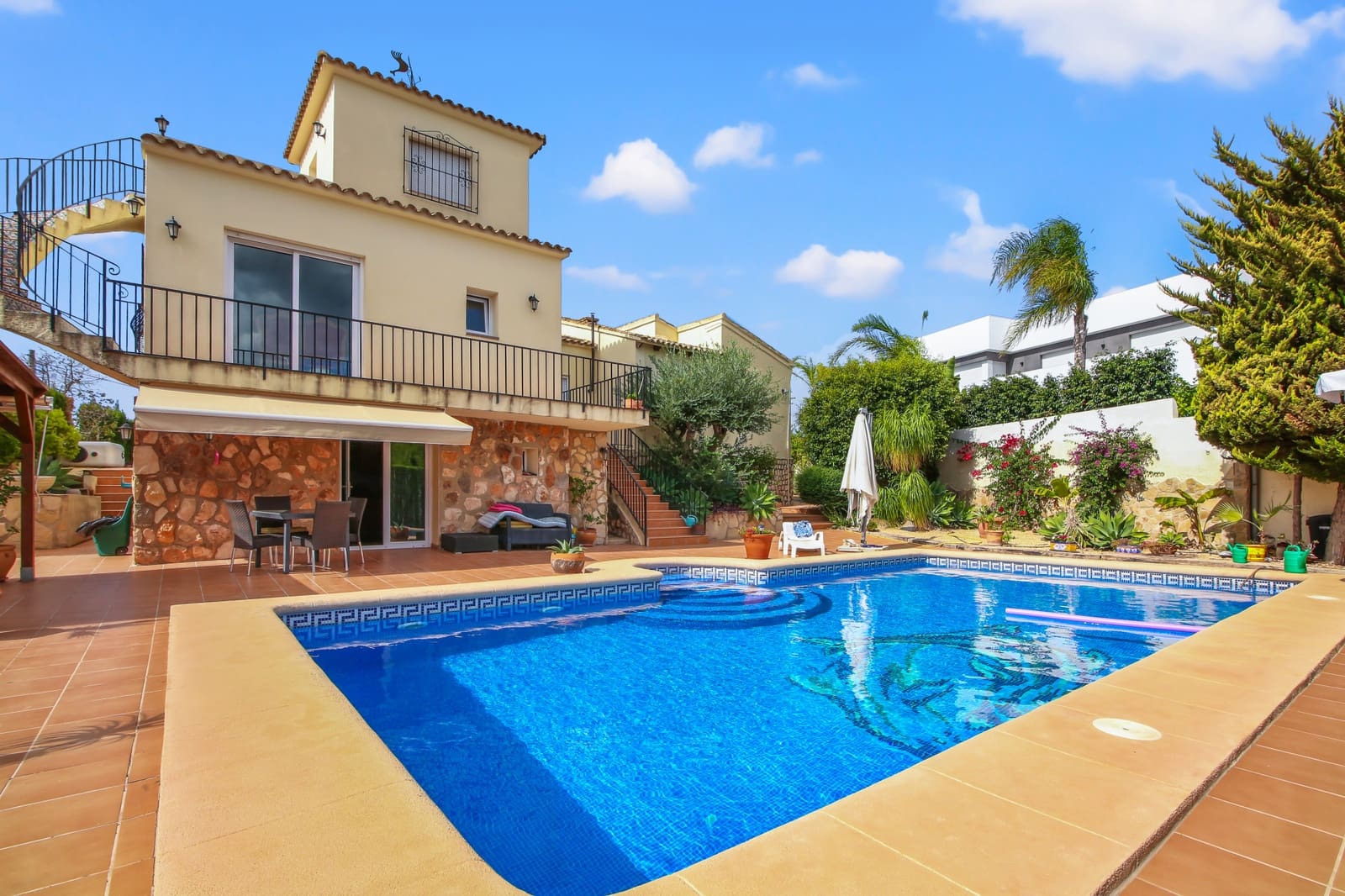 5 sypialnia Willa na sprzedaż w Moraira z basenem - 940 000 € (Ref: 9430996)
