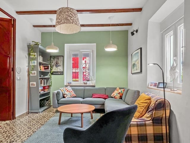 7 bedroom Townhouse for sale in Palma de Gandía - € 265,000 (Ref: 9433318)