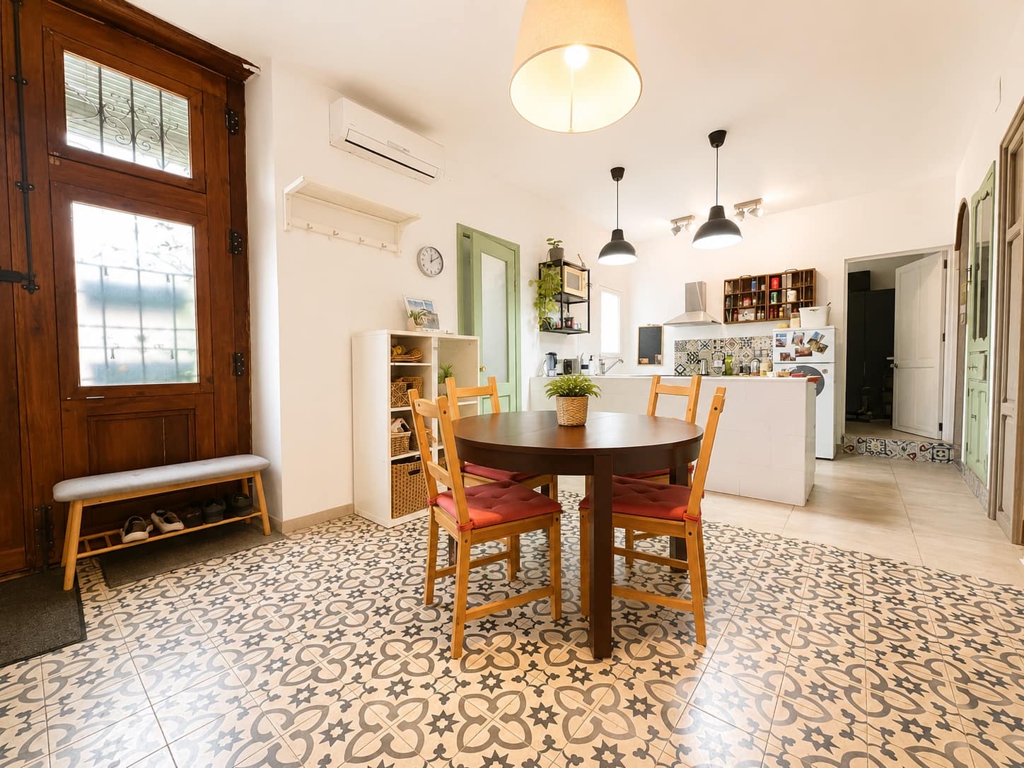 7 bedroom Townhouse for sale in Palma de Gandia - € 260,000 (Ref: 9433318)
