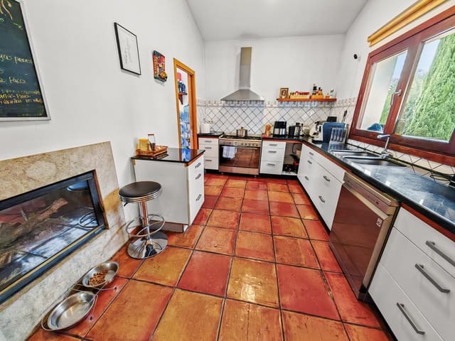 5 soveværelse Villa til salg i Ondara med swimmingpool - € 1.400.000 (Ref: 9440000)