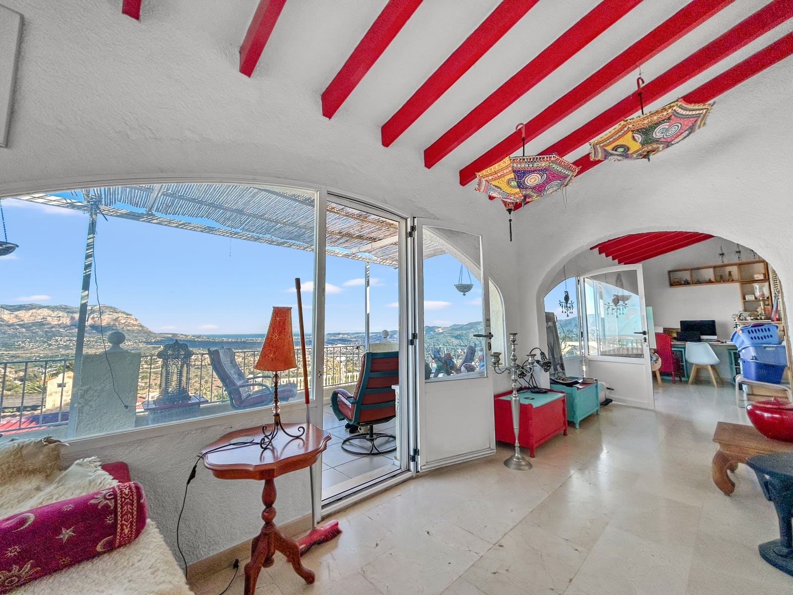 5 bedroom Villa for sale in Monte Pedreguer with pool - € 595,000 (Ref: 9440003)