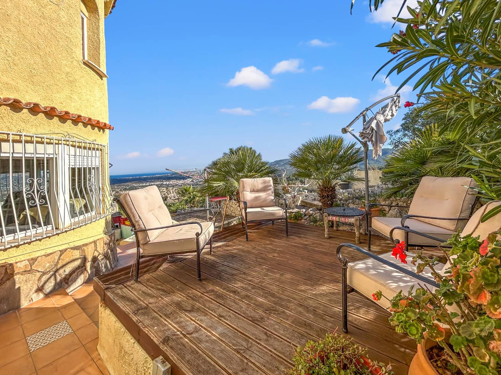 5 bedroom Villa for sale in Monte Pedreguer with pool - € 595,000 (Ref: 9440003)